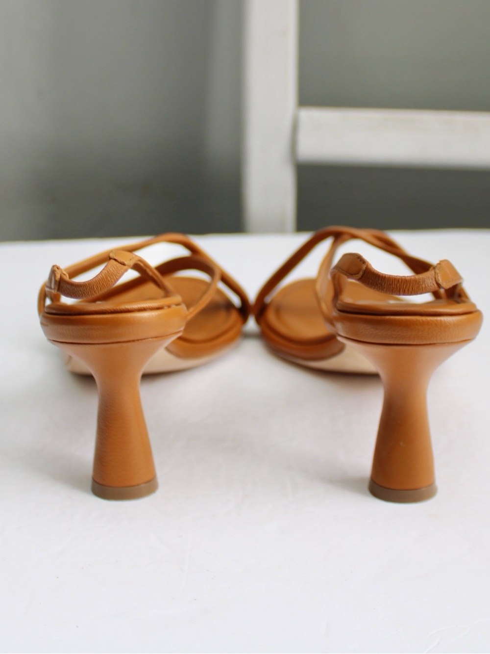 Neil J. Rodgers Yin Cognac Tan Leather Slingback Heeled Sandals Size 39 / 8.5 US - Picture 5 of 7